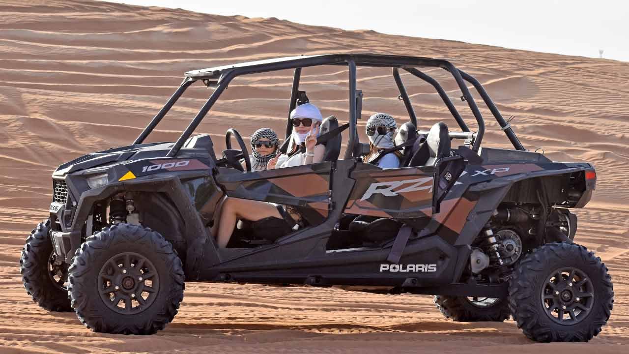 Group buggy Dubai adventure